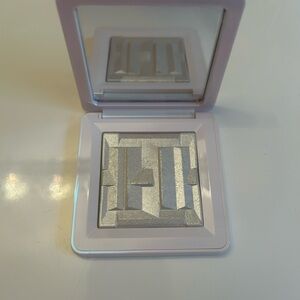 Haus labs silver highlighter